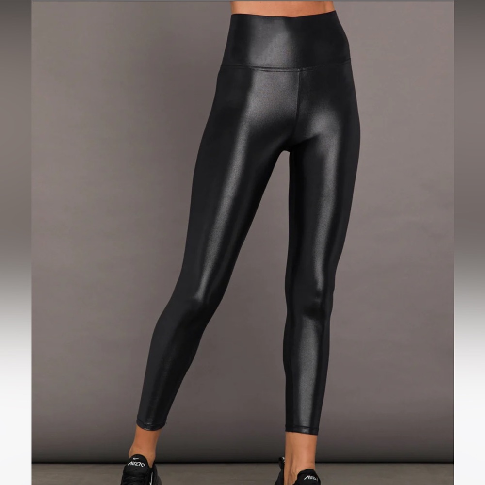 Carbon 38 High Rise 7/8 Legging in Takara Shine